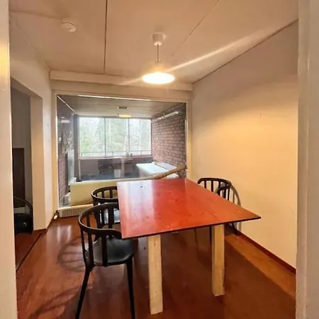 Kotimaailma - Tilava Rivitalo Asunto 3mh Ja Sauna Laehellae Korson Keskustaa *