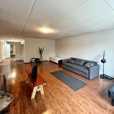 Apartment Kotimaailma - Tilava Rivitalo Asunto 3mh Ja Sauna Laehellae Korson Keskustaa